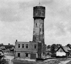De rond 1914 gebouwde watertoren