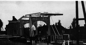 Brug en sluis rond 1938